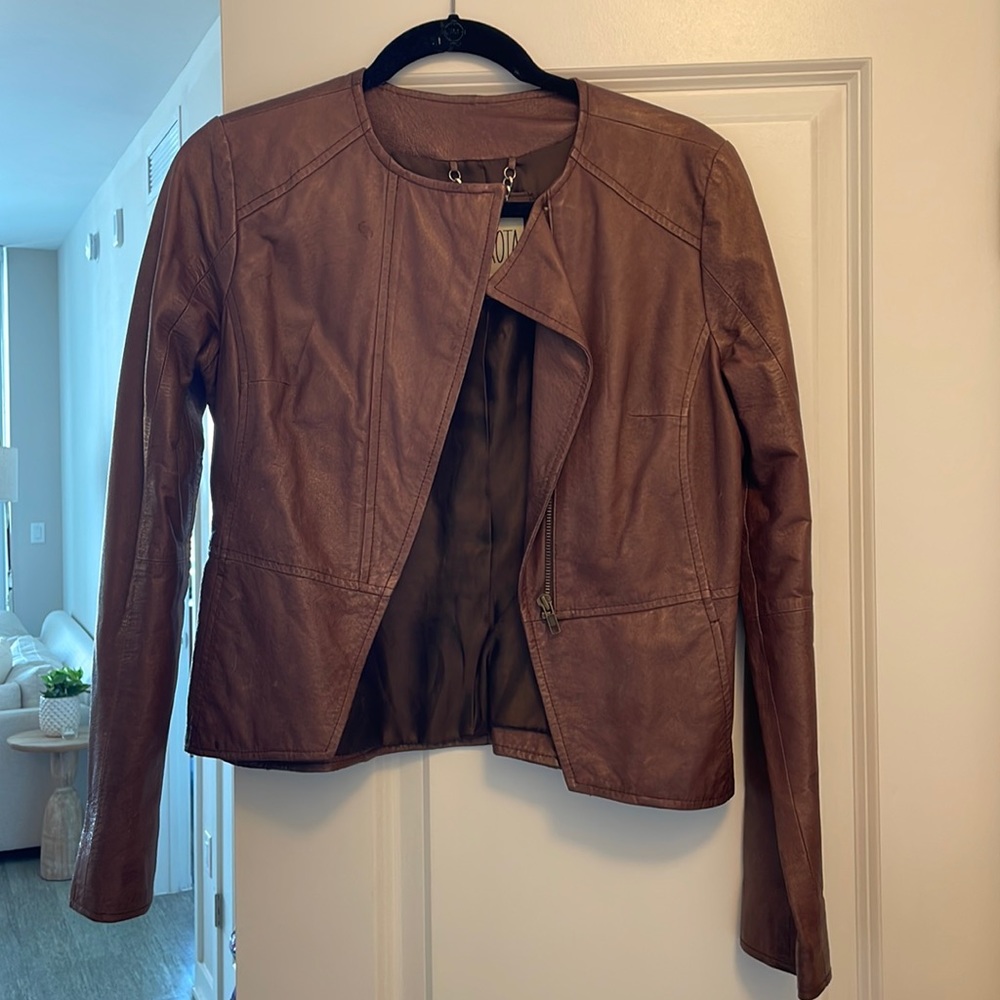 BB Dakota brown leather jacket